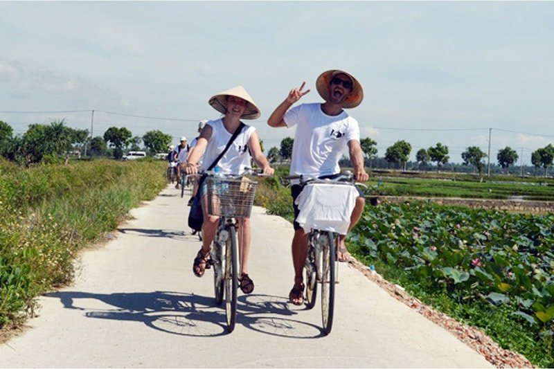 8-Day Vietnam Cycling Tour: Hue to Ho Chi Minh City Bike Adventure